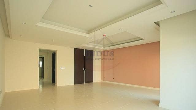 Distressed deal ! 3 Bedroom Townhouse in Redwood Park For Sale Distressed deal ! 3 Bedroom Townhouse in Redwood Park For Sale