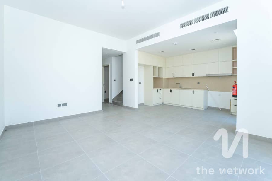 位于阿拉伯牧场3号,鲁巴小区 3 卧室的联排别墅 185000 AED - 13016421 位于阿拉伯牧场3号,鲁巴小区 3 卧室的联排别墅 185000 AED - 13016421