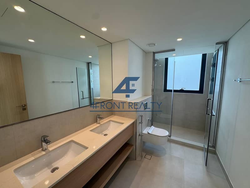 4 3d810acc-c996-4f14-ad14-f3640fbfb1e8. jpg