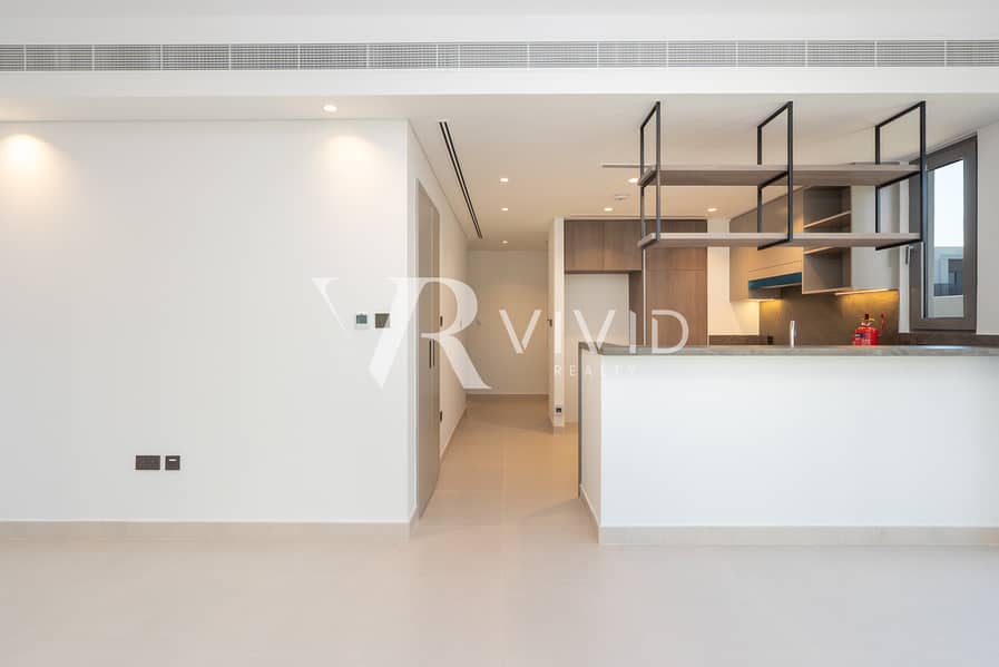 Corner Unit | Near Park and Entrance | Large Plot - Image 6