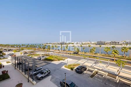 1 Bedroom Apartment for Rent in Jumeirah, Dubai - Seaside Elegance at Port de La Mer | Best Deal