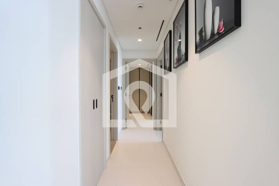 Chic 2BR at Marina Vista | Private Beach Access & Stunning Views - Image 18