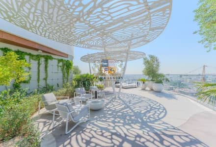 5 Bedroom Penthouse for Sale in Jumeirah, Dubai - Canal and Skyline View | Unique Rooftop Terrace