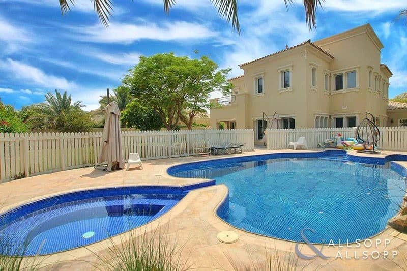 4 Beds | Immaculate | Large Plot | Pool