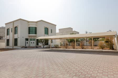 6 Bedroom Villa for Rent in Nad Al Sheba, Dubai - Spacious Villa Maid Room Near Mall Big plot
