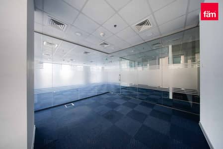 Office for Rent in Business Bay, Dubai - Vacant | Fully Fitted | Patitioned Unit
