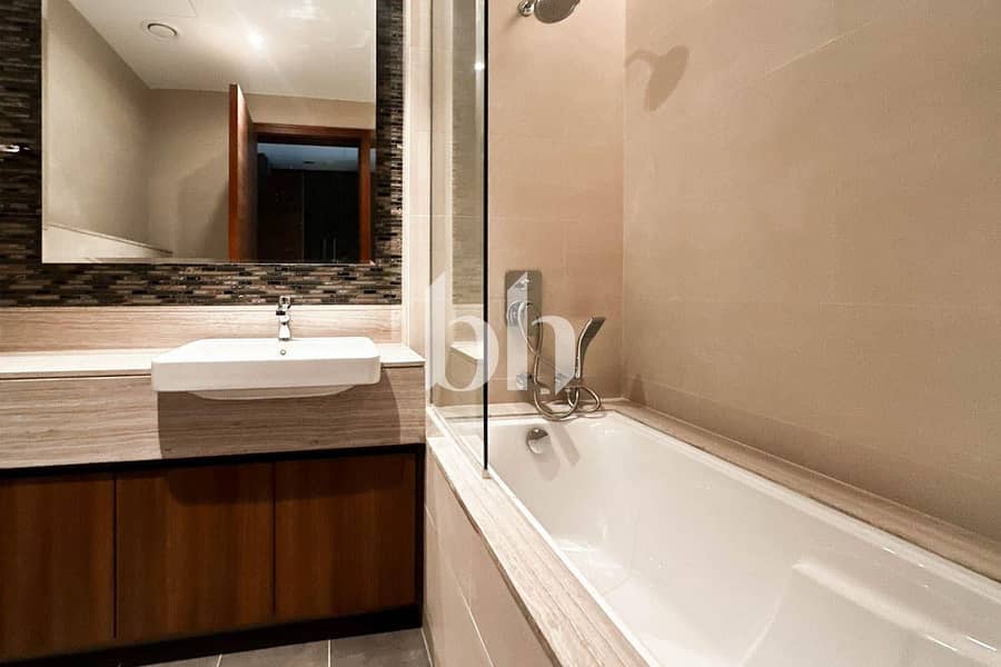 Fully Furnished | Burj Khalifa View | + Maids - Image 19