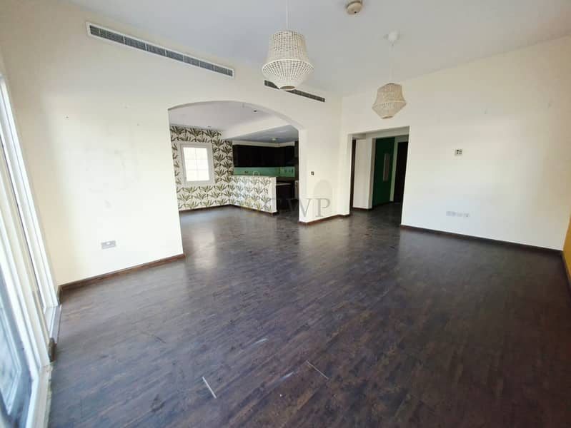 Lovely Garden | Next to Park | Easy Access