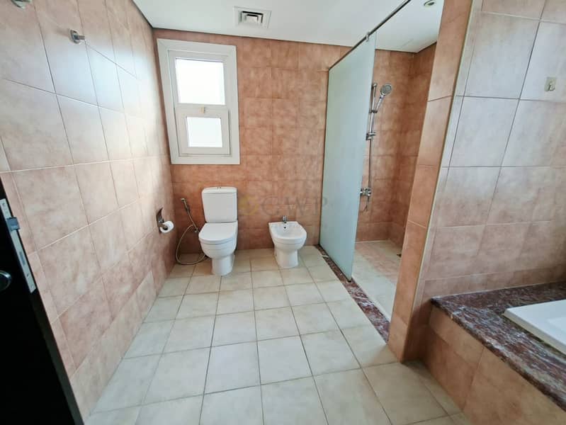 Lovely Garden | Next to Park | Easy Access - Image 13