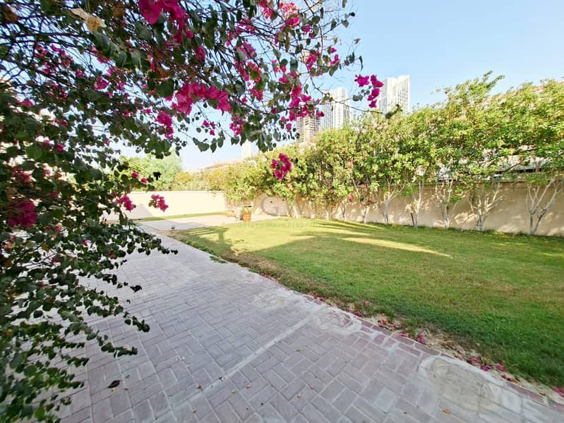 Lovely Garden | Next to Park | Easy Access - Image 17