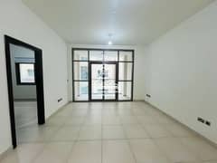 شقة في مدينة خليفة 1 غرفة 75000 درهم - 13023998