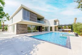 Modern / Private Pool / Near Golf Club