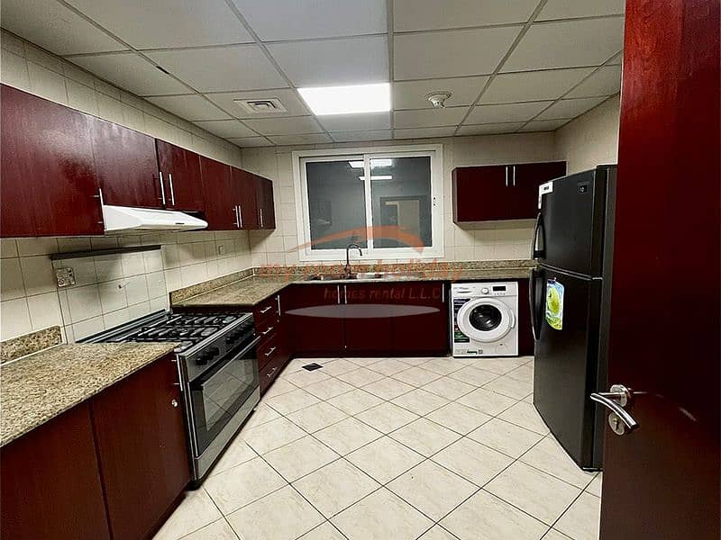 Spacious 3BHK Apart+1 Maid-size 2700 - 25K Monthly