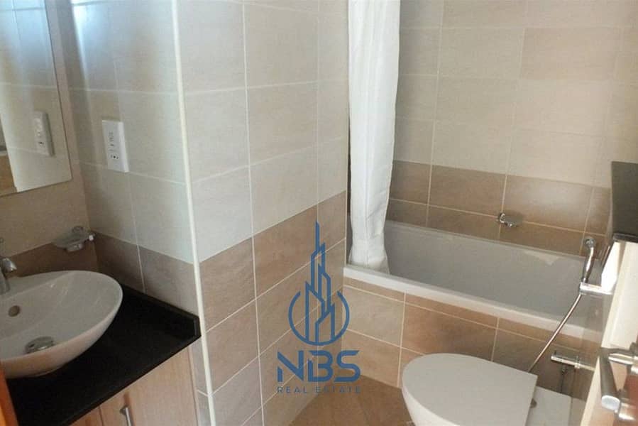 10 Bathroom-1. jpg