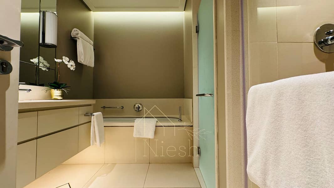 17 toilet2. jpg