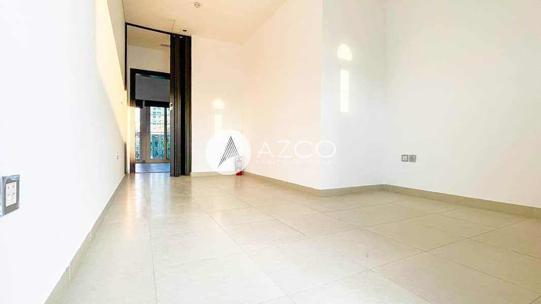 Elegant 1BR Converted Hallway | Massive Garden - Image 13