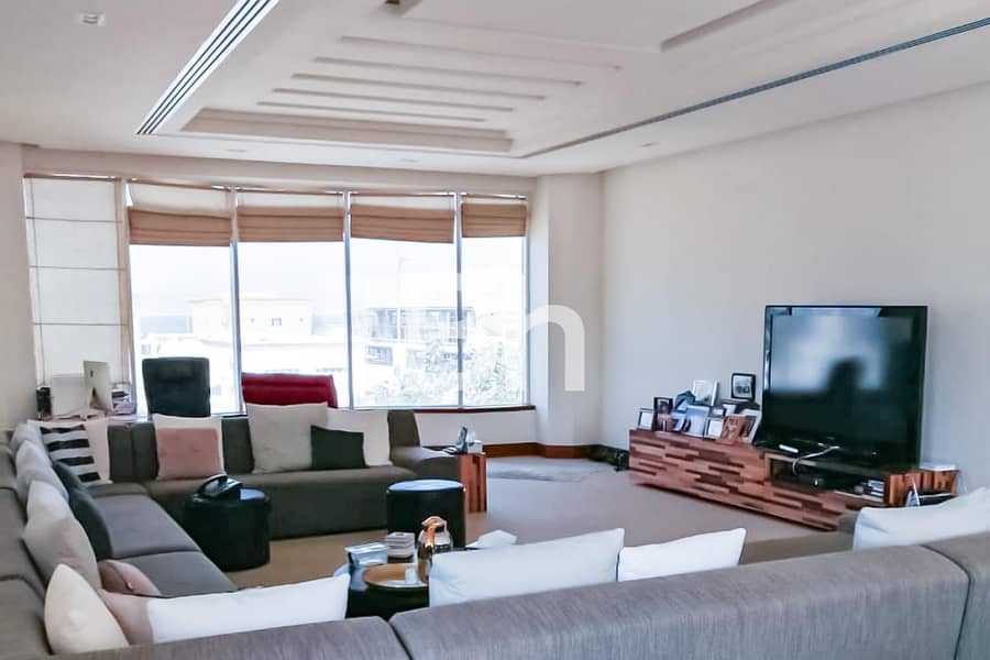 Luxurious | Prime Location | Steps from the Beach