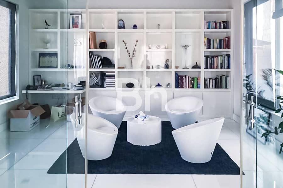 Luxurious | Prime Location | Steps from the Beach - Image 10