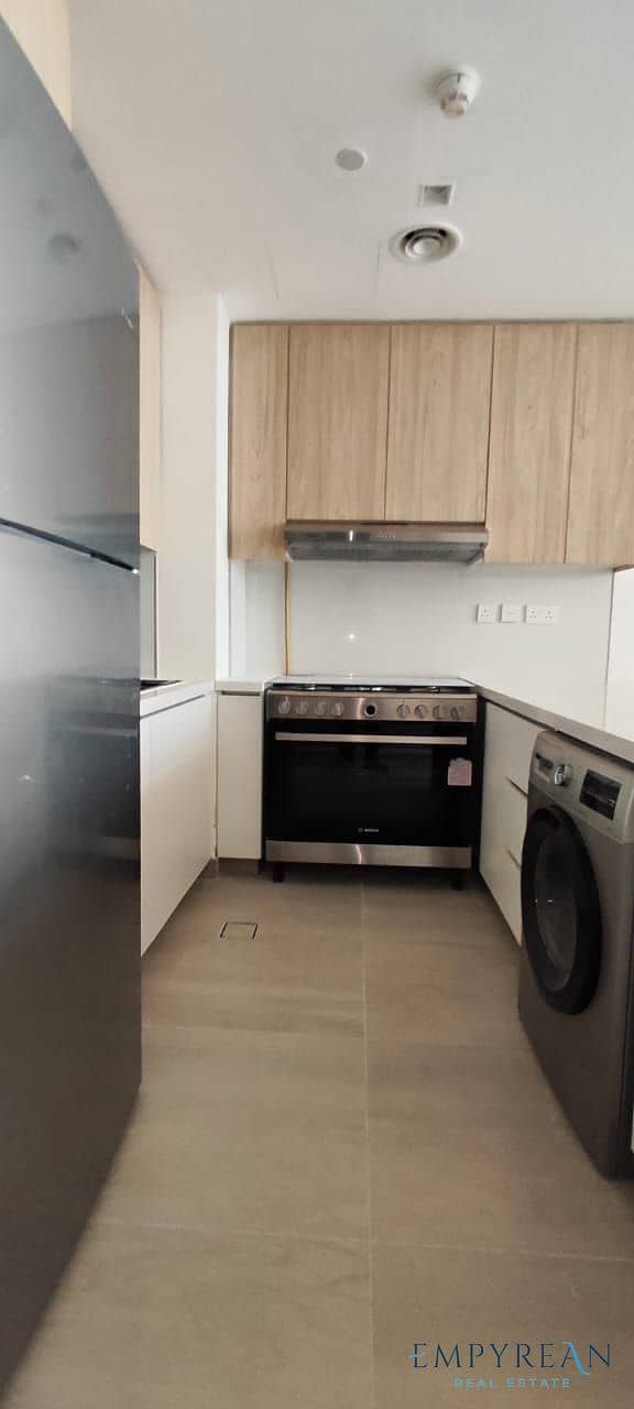 2 11b45de8-2503-4219-a91c-628335c99418. jpg