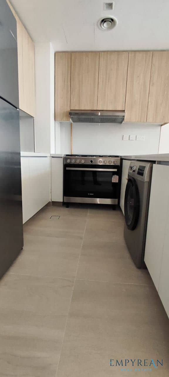 6 f9c337eb-7aa4-4b91-91e4-b0c8ad486cdf. jpg