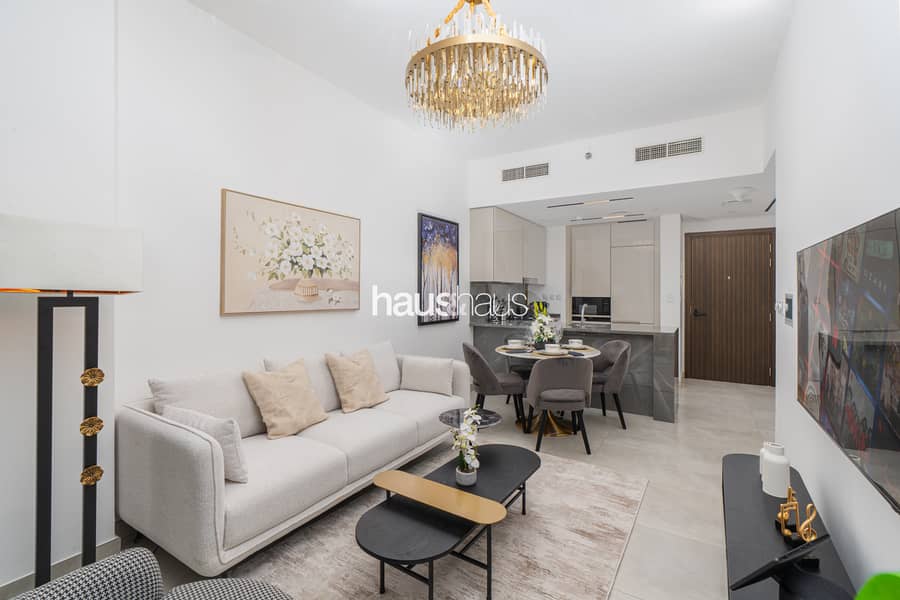 High Floor | Pool View | Hotel-style Amenities