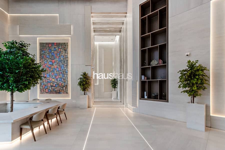 High Floor | Pool View | Hotel-style Amenities - Image 30