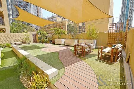 3 Bedroom Apartment for Rent in Old Town, Dubai - 3 Beds | Upgraded | Garden | Unfurnished 3 Bedroom Apartment for Rent in Old Town, Dubai - 3 Beds | Upgraded | Garden | Unfurnished