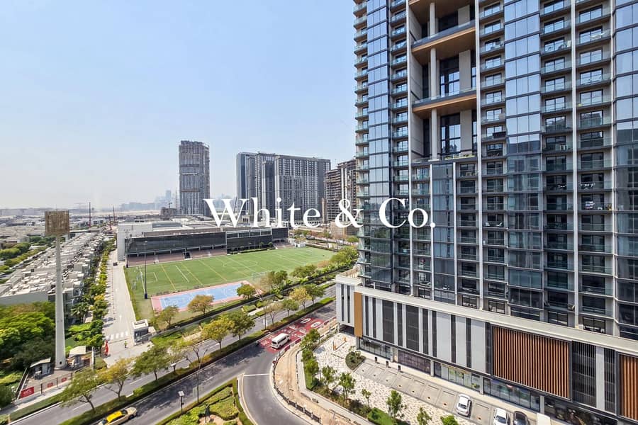 Spacious | Corner Unit | Vacant