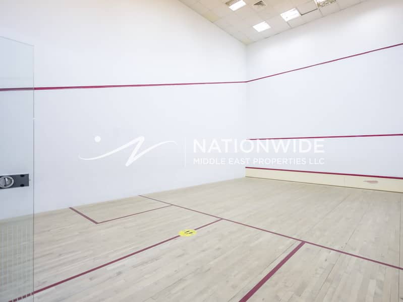 Fully Renovated Building | Spacious | Freehold - Image 7