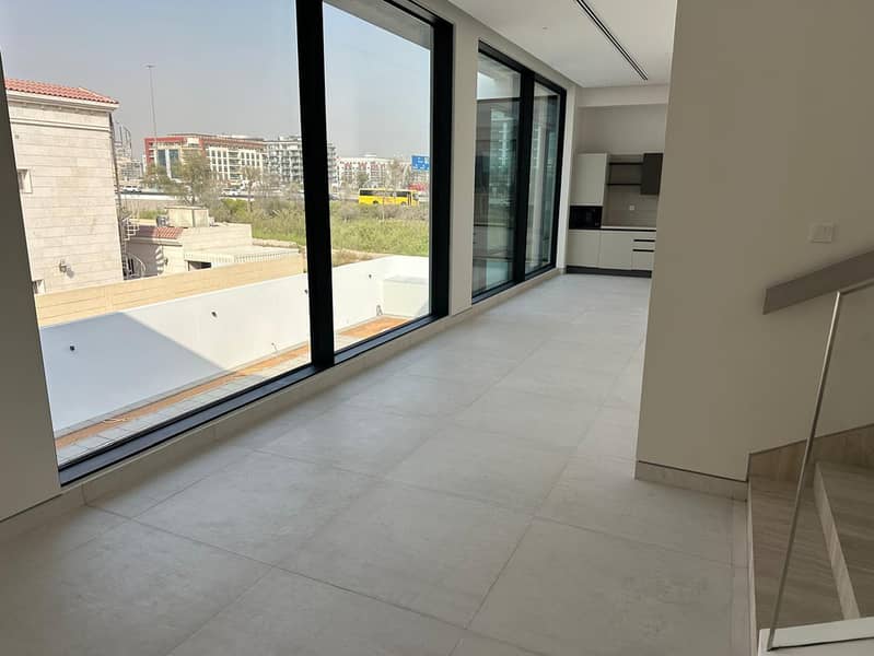 Brand-New Luxury Villa with Private Pool For Rent - Image 10