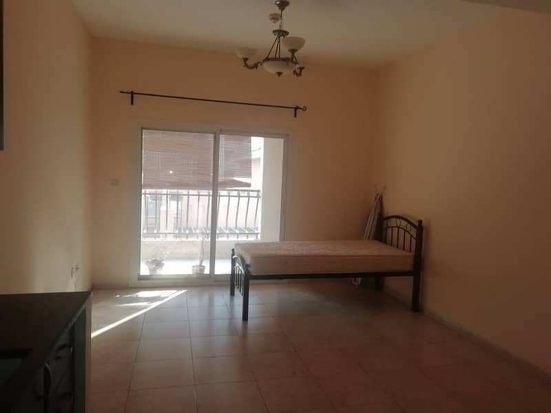REDUCED PRICE! 23K Large Studio Available in Diamond Views 1