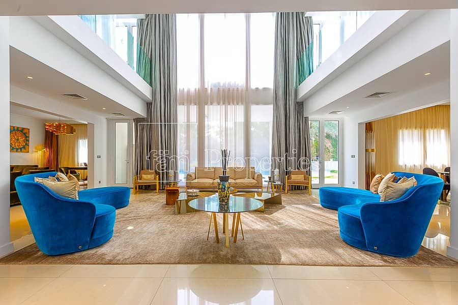 Spacious Villa / Luxury Road Ready to Rent!