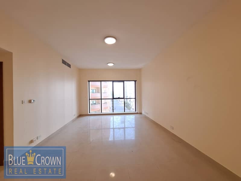 0%Commission Spacious 4BR+MaidRoom Apartment in Golden Sand 9