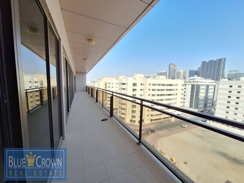 0%Commission Spacious 4BR+MaidRoom Apartment in Golden Sand 9