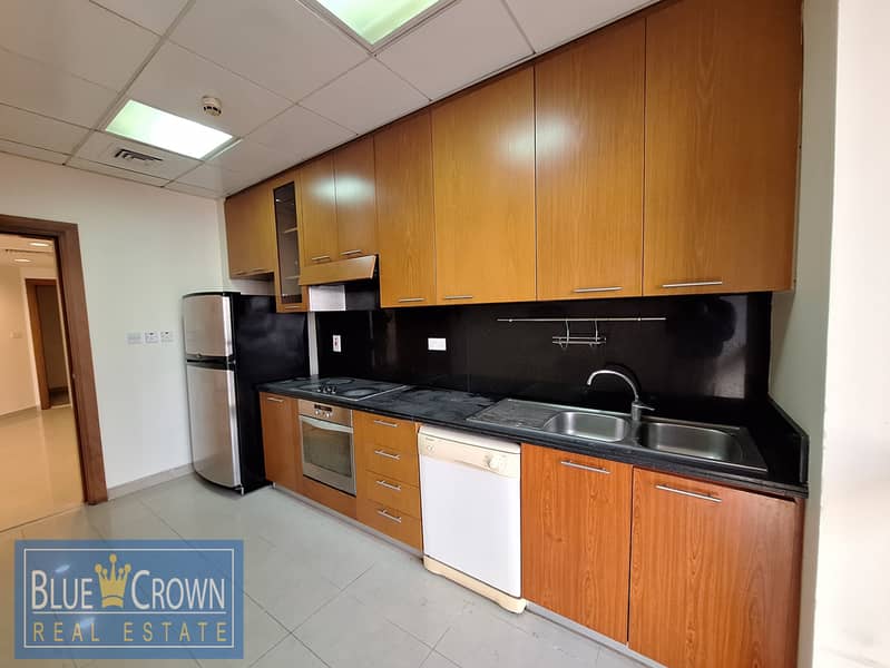 0%Commission Spacious 4BR+MaidRoom Apartment in Golden Sand 9 - Image 7