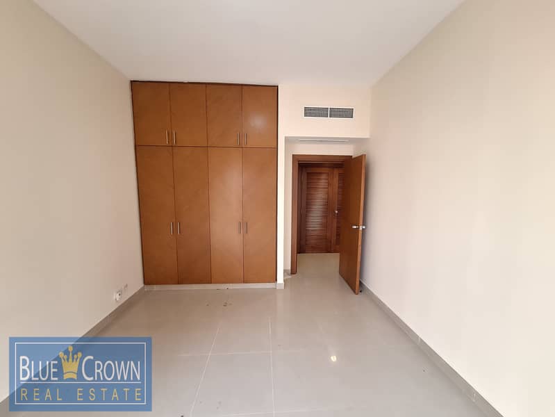 0%Commission Spacious 4BR+MaidRoom Apartment in Golden Sand 9 - Image 8