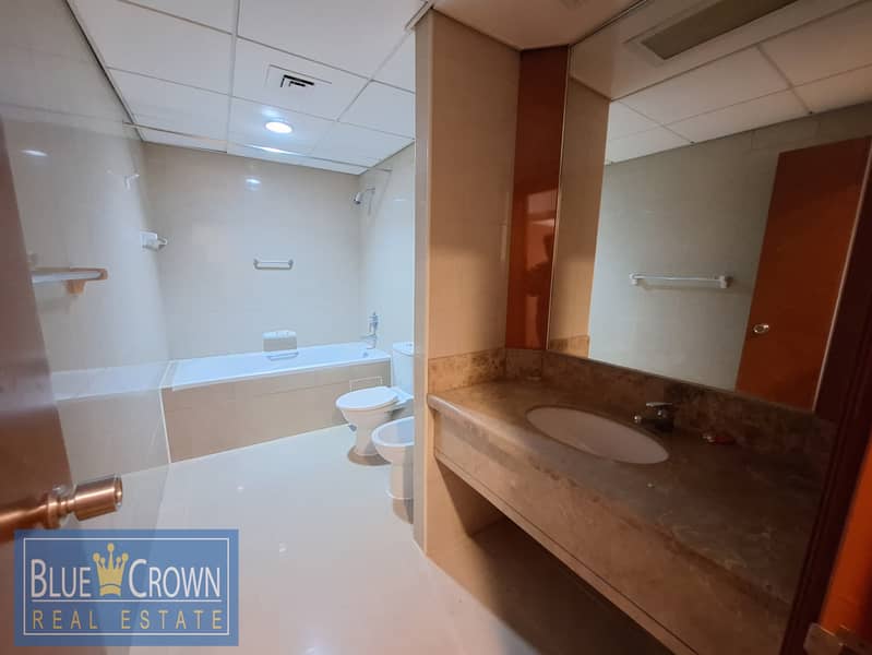 0%Commission Spacious 4BR+MaidRoom Apartment in Golden Sand 9 - Image 13