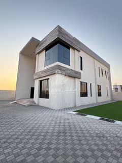 للبيع فيلا دورين فخمة الظيت الجنوبى