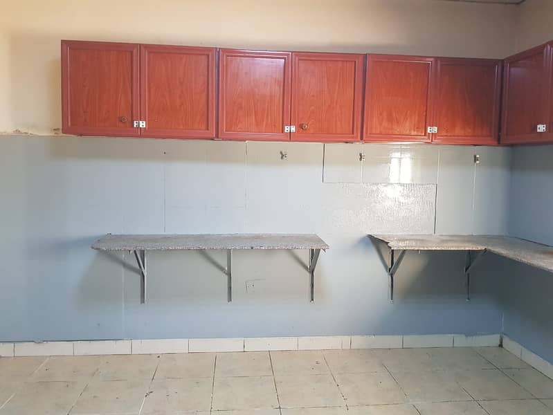 3 KITCHEN