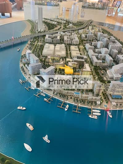 2 Bedroom Flat for Sale in Al Khan, Sharjah - PHOTO-2025-06-10-13-22-11 (1). jpg
