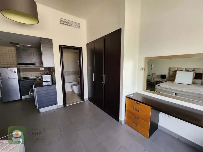 Furnished | Ready to Move In | High Floor