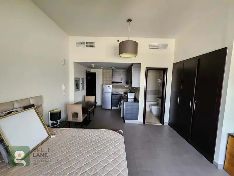 Furnished | Ready to Move In | High Floor