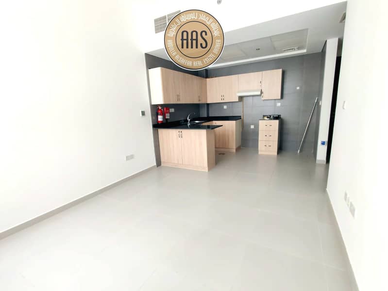 Easy access to metro 1bhk available for rent with all amenities