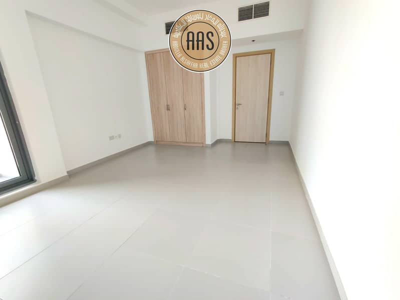 Easy access to metro 1bhk available for rent with all amenities - Image 6