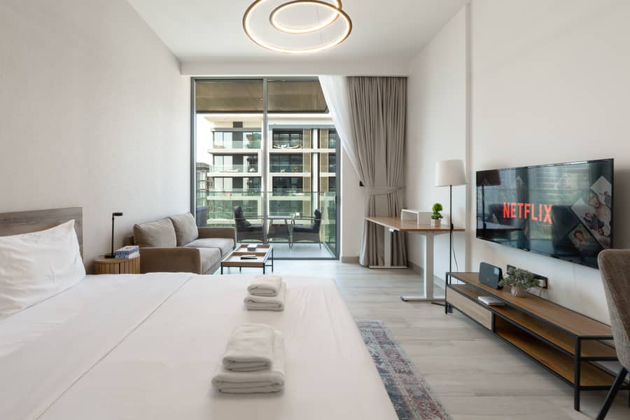 MONTHLY RENTAL | STUDIO | ROOFTOP POOL