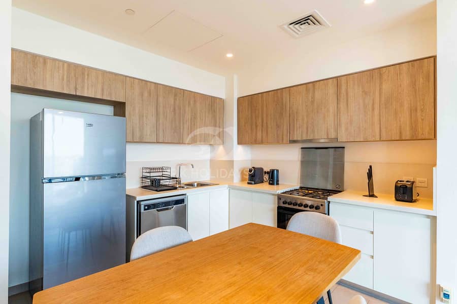 Luxury | Highly Upgraded | Fully Furnished - Image 17