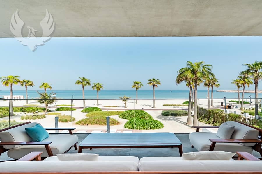 Ultimate Duplex Beachfront, Private Pool, Sea View