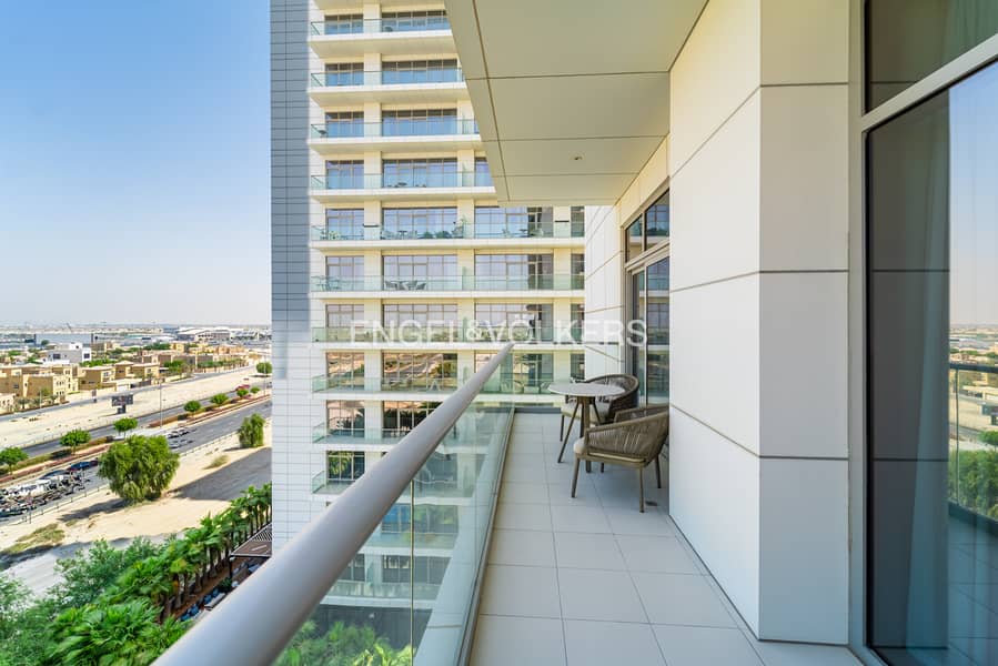 Experience Hotel living | Prime Corner | Central Location - Image 21