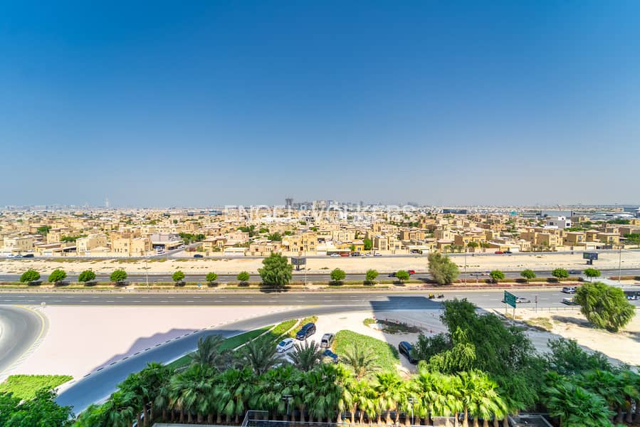 Experience Hotel living | Prime Corner | Central Location - Image 23