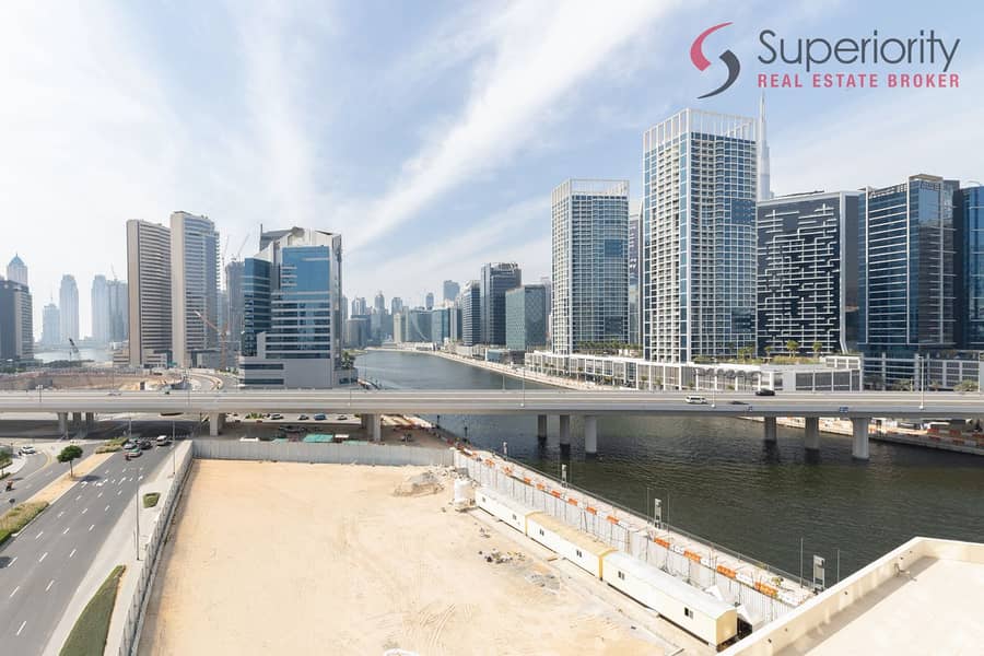 Prime Location | Spacious Layout | Canal View - Image 13